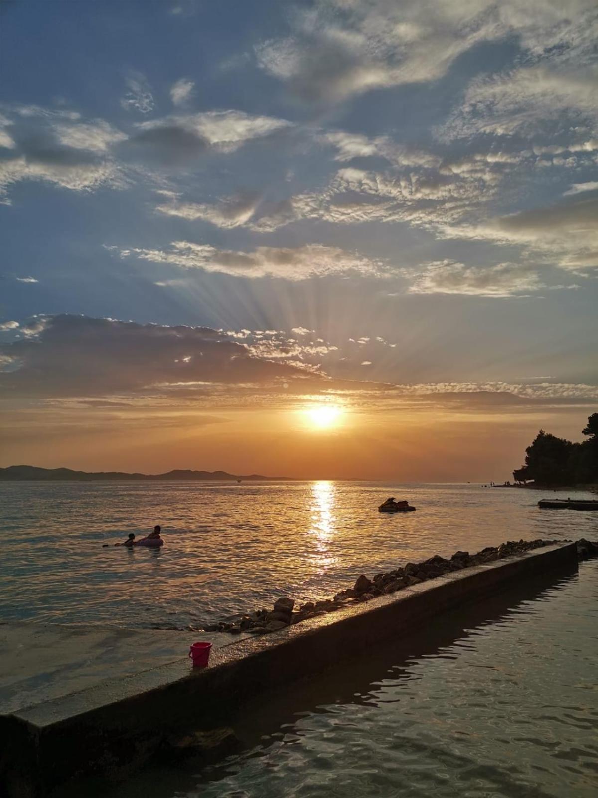 G&M Kolovare Zadar Rum bild